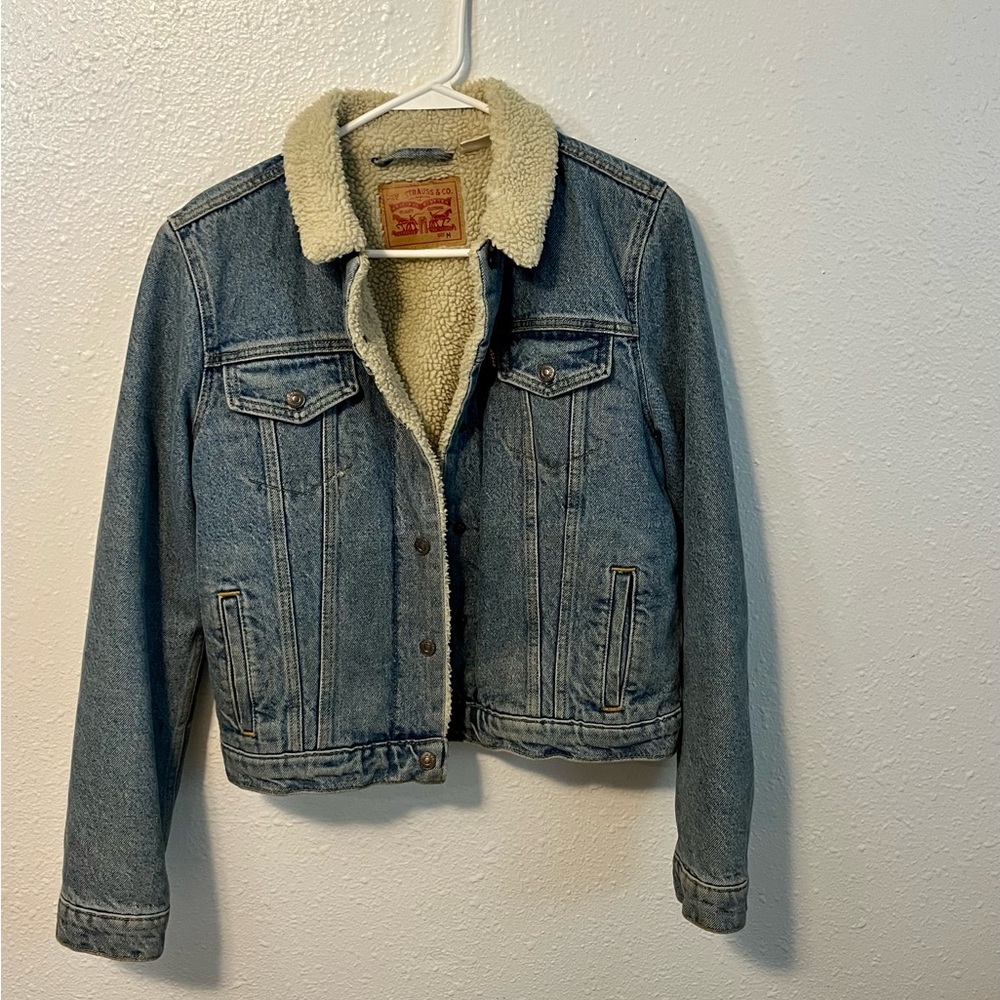 Levi’s Sherpa Lined Denim Jacket Medium